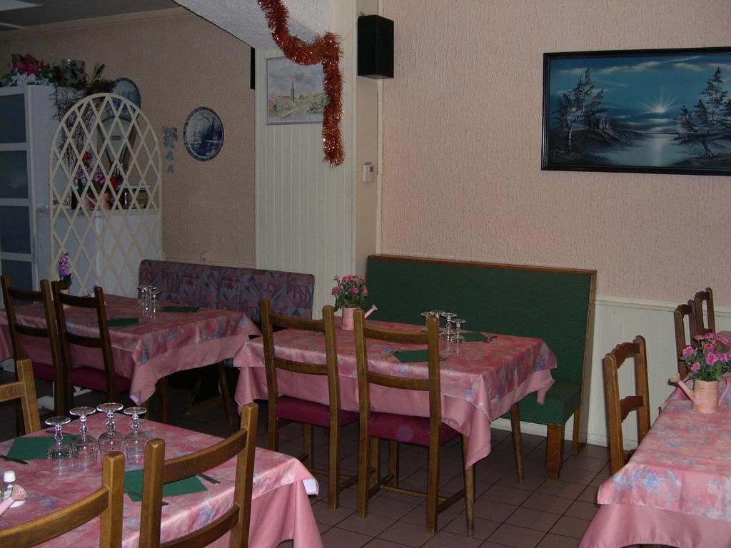 Hotel Restaurant De La Poste A جوراردُميه المظهر الخارجي الصورة