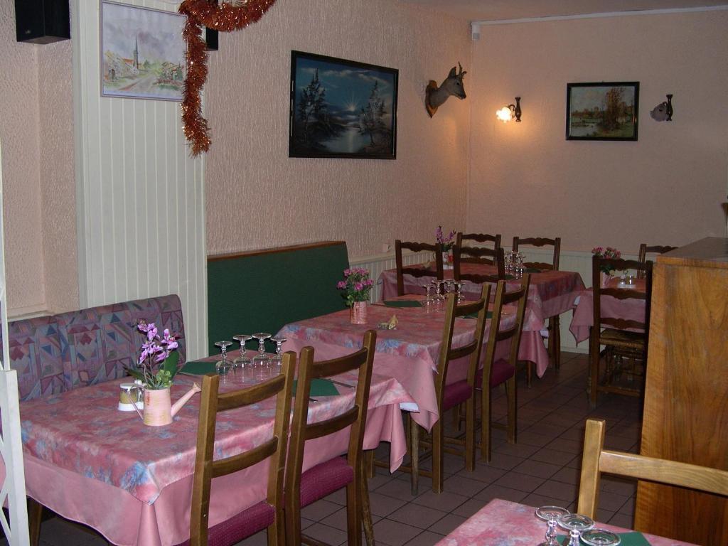 Hotel Restaurant De La Poste A جوراردُميه المظهر الخارجي الصورة