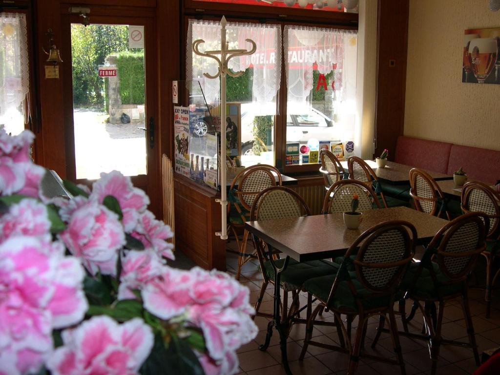 Hotel Restaurant De La Poste A جوراردُميه المظهر الخارجي الصورة